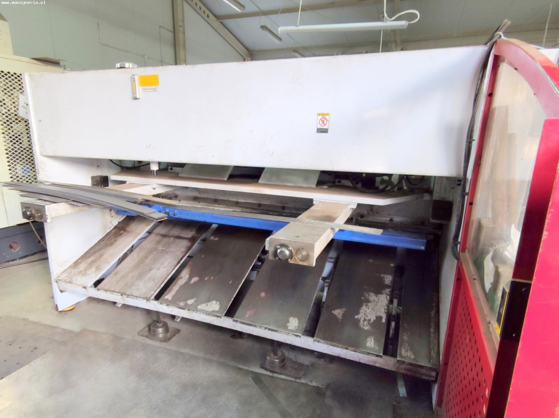  Cesoie a ghigliottina YAWEI L6SK 6X2500 in vendita - foto 5